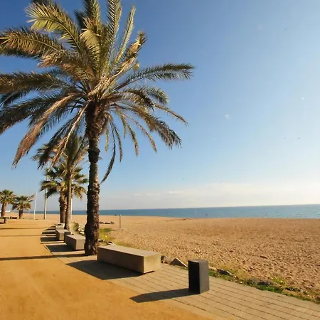 Homeholidaysrentals Ilusion Apartament *